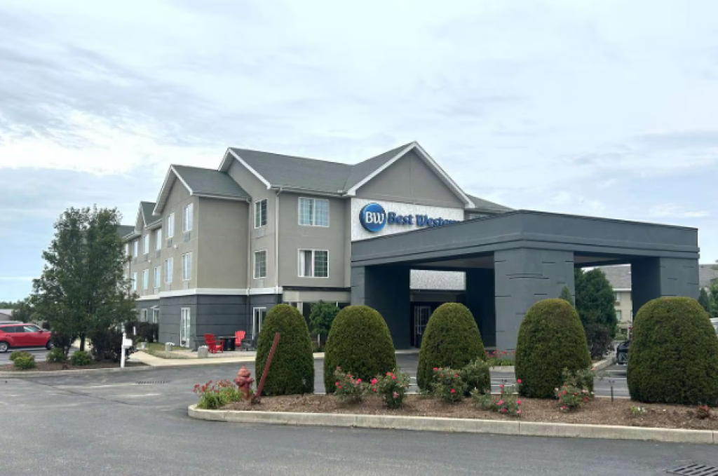 best western outside photo